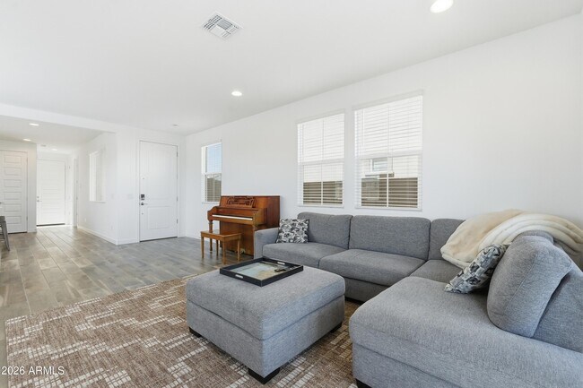 Photo - 10204 E Ulysses Ave