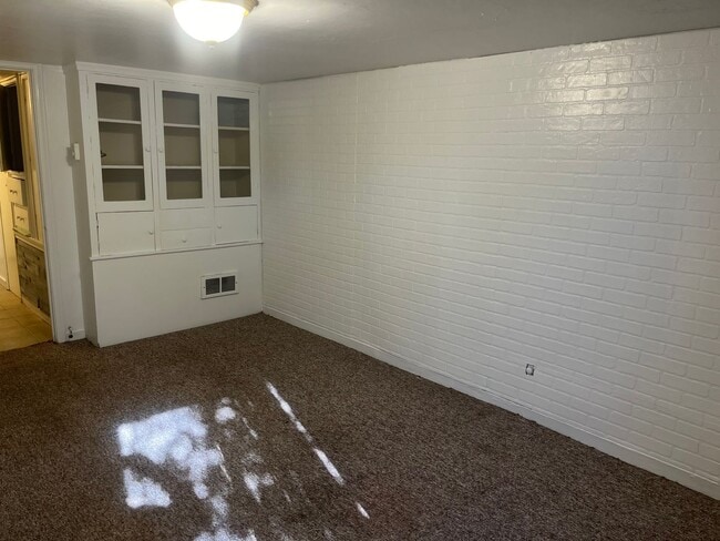 Photo - Peaceful Studio Apartment Near the Utah Ca... Unit 5