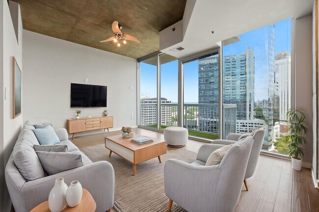 Photo - One bedroom condo located in heart of Buckhead!