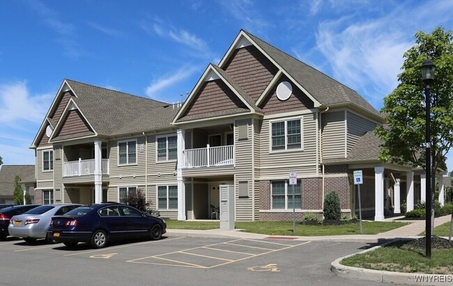 Photo - 1013 Deer Lakes Dr Apartment