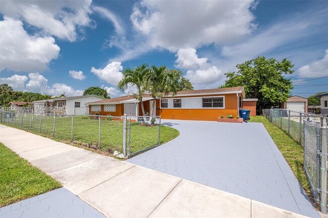 Photo - 19401 NW 23rd Ave