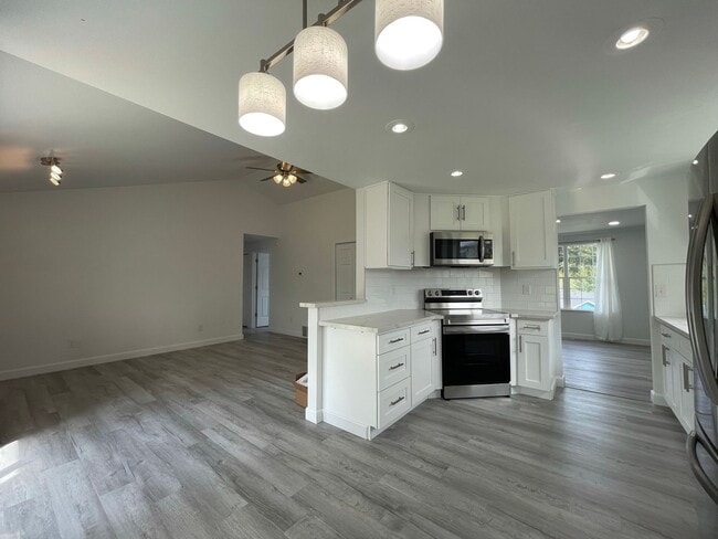 38019 24th Ct S