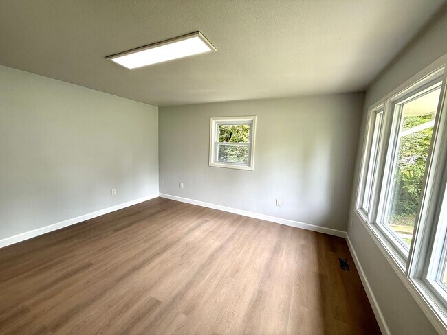 Photo - Beautifully renovated 3-bedroom, 1-bathroo...