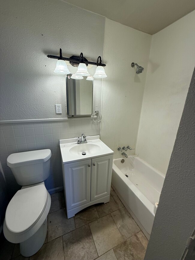 Photo - 6003 Sayle St