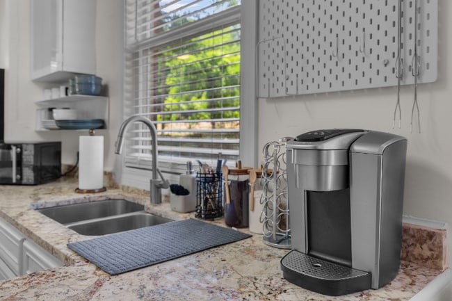 Photo - 806 Oakwood St