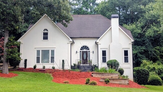 Building Photo - 573 Trailwood Ln SW