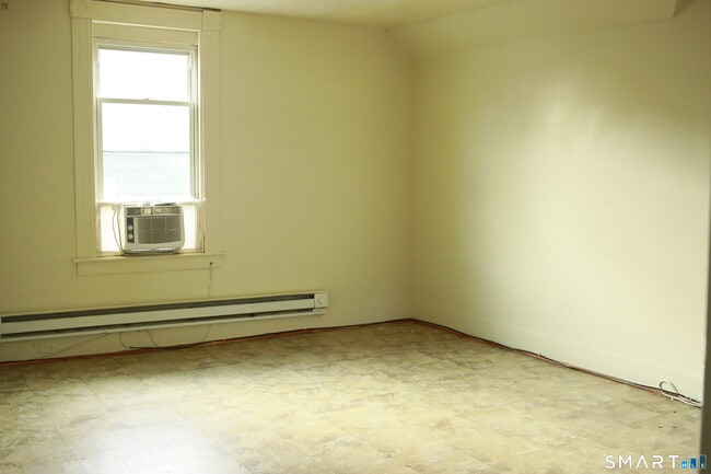 Photo - 175 Chestnut Ave