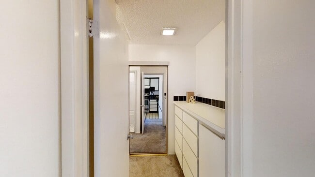 Photo - Large Studio Condo/ Perfect Location