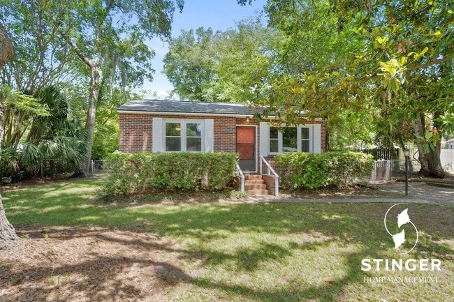 Photo - 153 Williams St