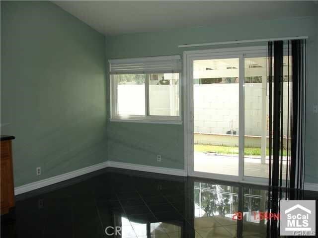 Photo - 1749 N Rutherford St