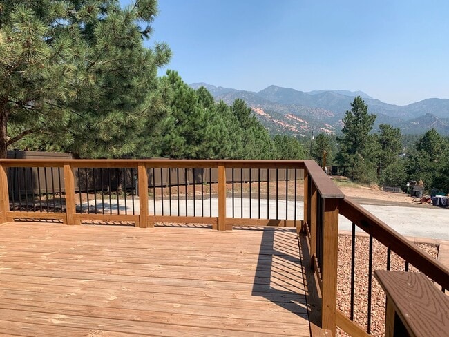 Photo - Beautifully updated home on 5 acres