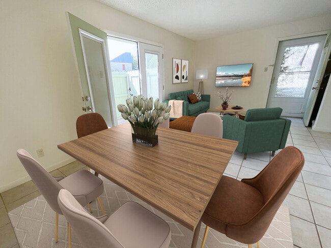 Building Photo - 2802 Westhill Dr Unit 102