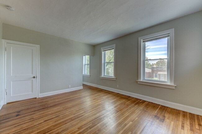 Photo - 3953 Tholozan Ave Unit #2F