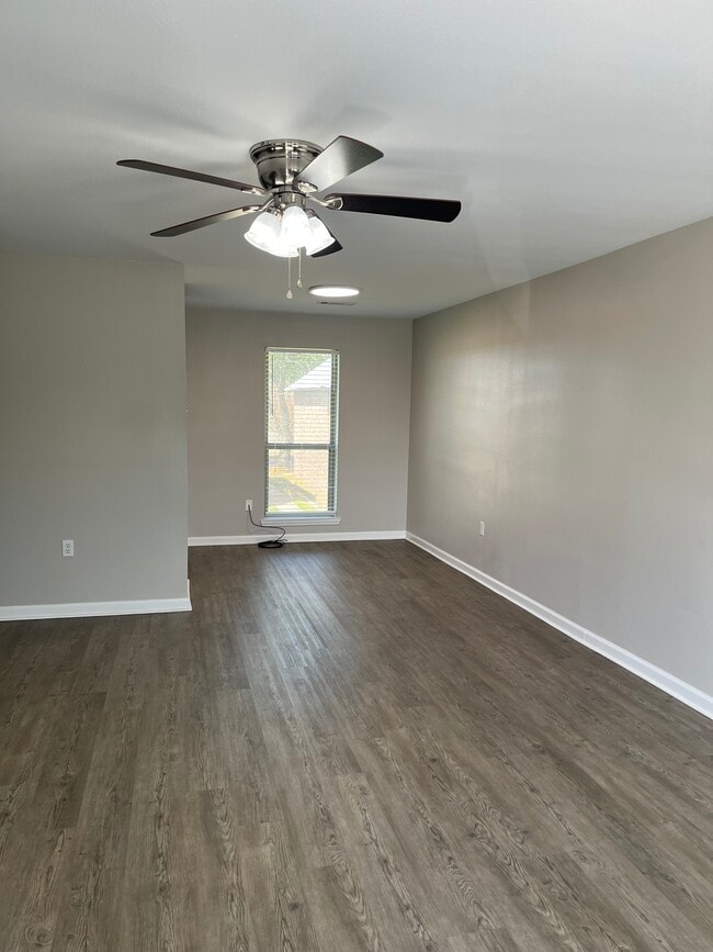 Building Photo - 14355 S Harrells Ferry Rd Unit 205 Rental