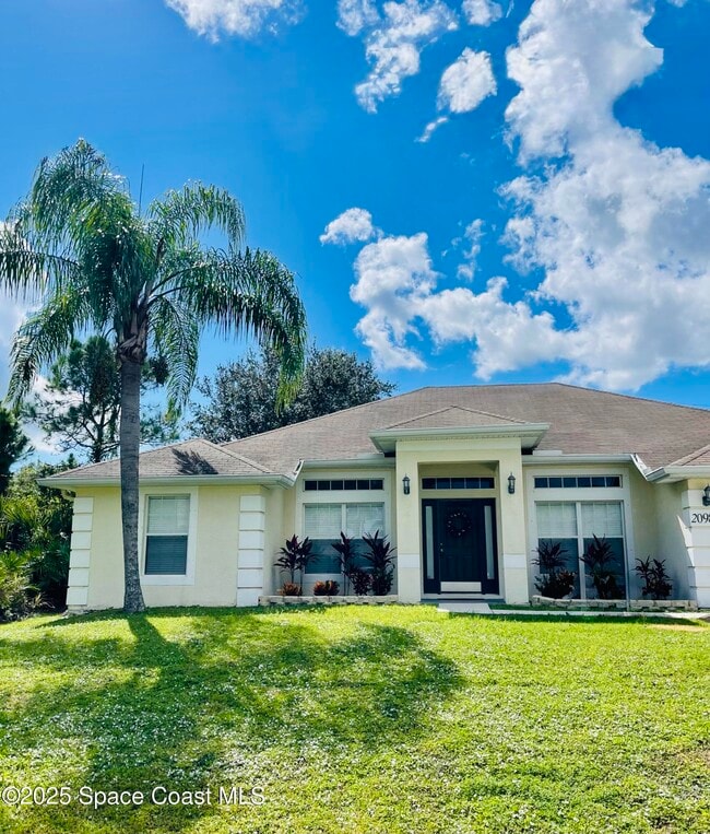 Photo - 2098 Jupiter Blvd SW