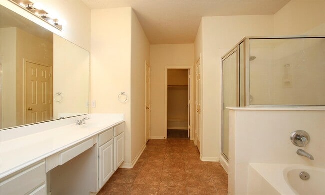 Building Photo - 20506 Spring Lilac Ln