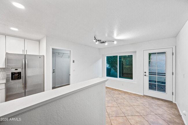 Photo - 1129 N 87th St