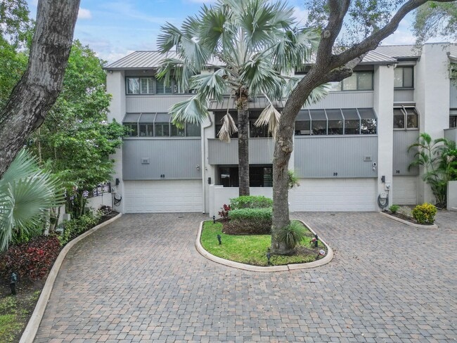 40 Portside Dr