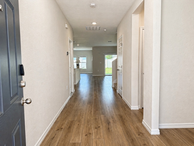 Photo - 1305 Current Pl