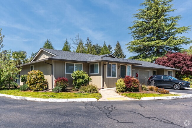 Primary Photo - King James Gate