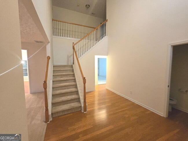 Photo - 3490 Southpointe Hill Dr NE