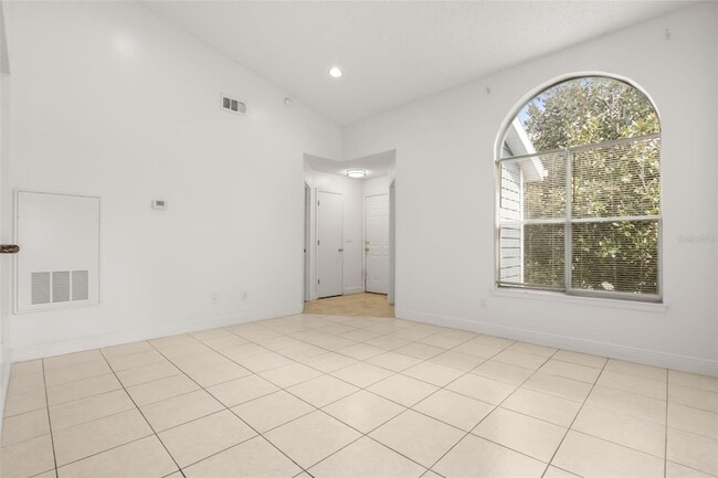 Photo - 2584 Grassy Point Dr Unit 204