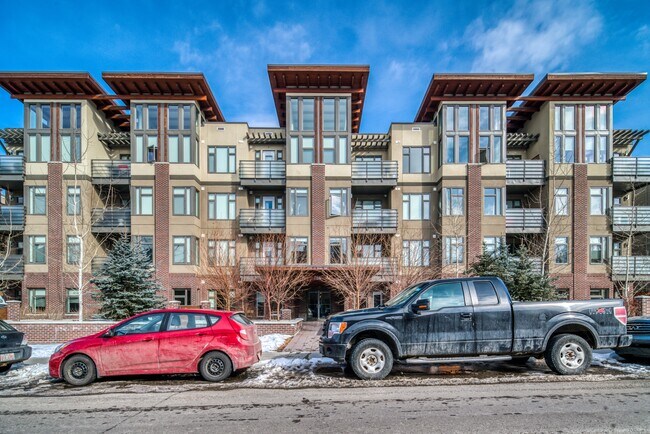 Photo - 1720-1710 10 St SW