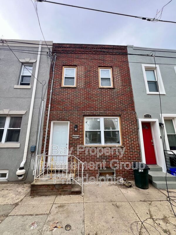 Photo - 2312 Greenwich St