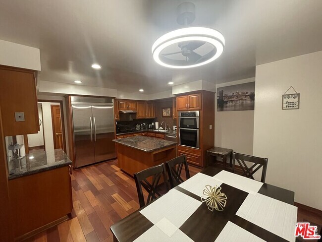 Building Photo - 4431 Stern Ave Rental