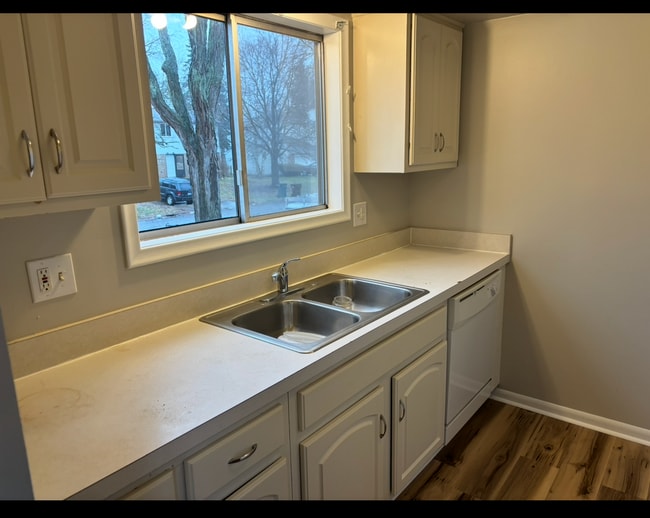 Cocina - 6332 Norburn Way Unidad Right