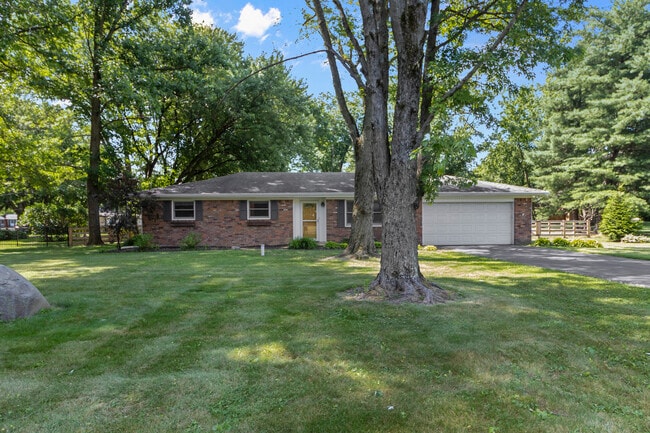 Photo - 820 Eaglewood Dr