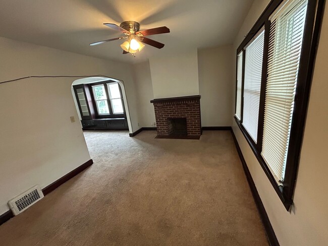 Photo - 1909 Spring Rd Apartamento Unidad 1909 Spring Rd UP