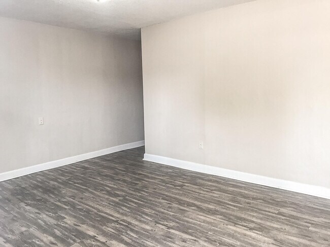 Photo - 150 S John Sims Pkwy Unit A