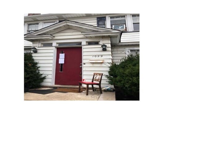 Photo - 1029 Kipling Rd House