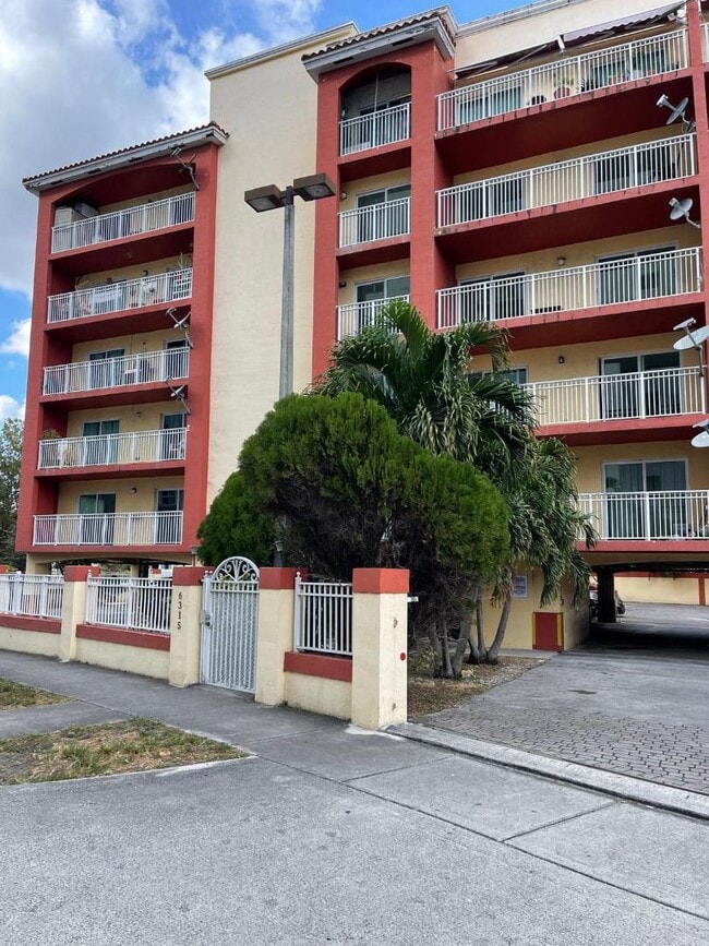 Photo - 6315 SW 8th St