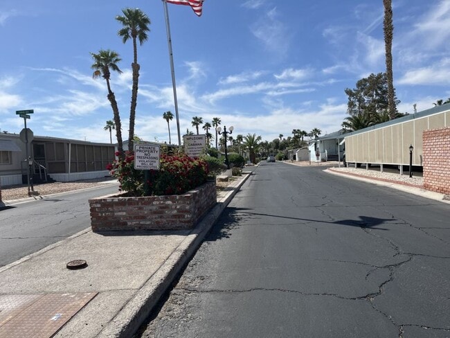 Photo - 5303 E Twain Ave