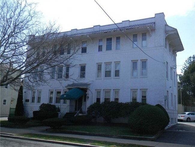 Building Photo - 152 Elmgrove Ave