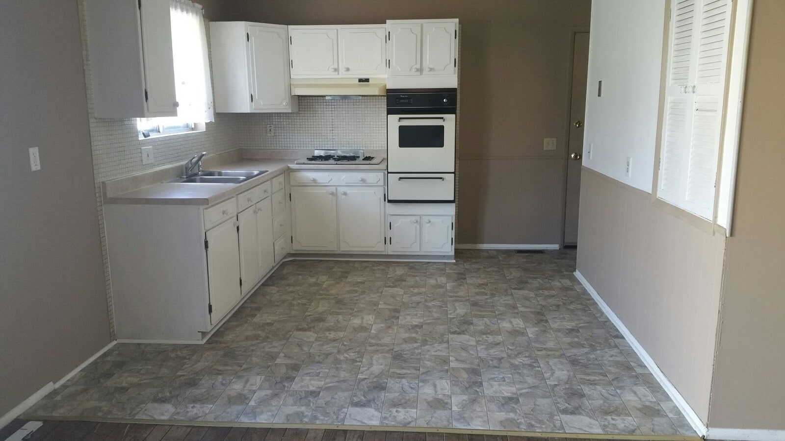 Photo - 1605 Loveland Dr