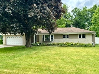 Nice Front Yard - 5322 S Menard Dr