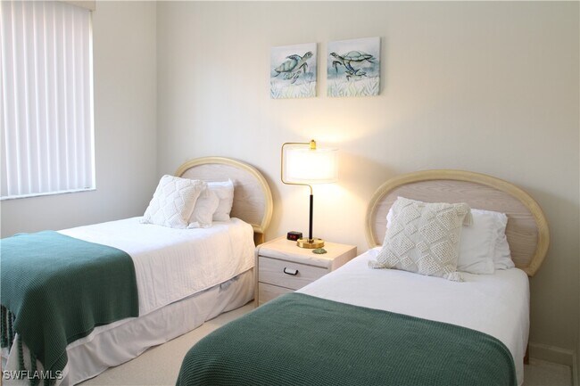 Building Photo - 6660 Beach Resort Dr Unit 1005