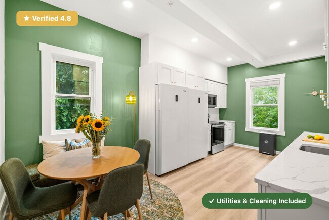 New RoostUp Furnished Private Bedroom in Somerville, Boston!