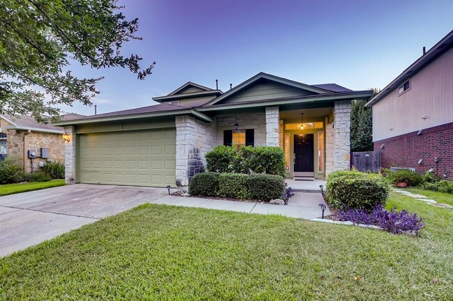 Building Photo - 504 Woodsorrel Way