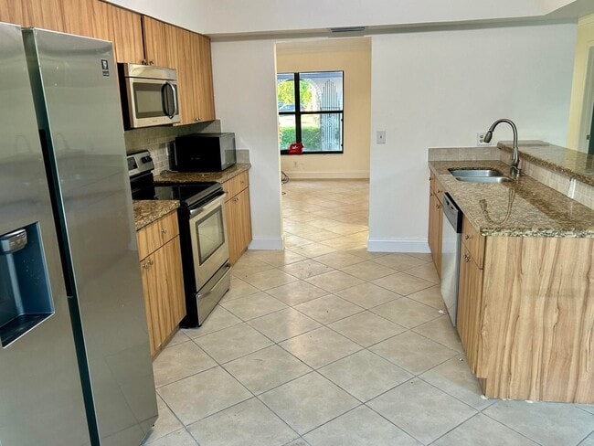 Photo - 22822 Pinewood Ct