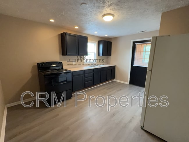 Photo - 619 W Monroe St