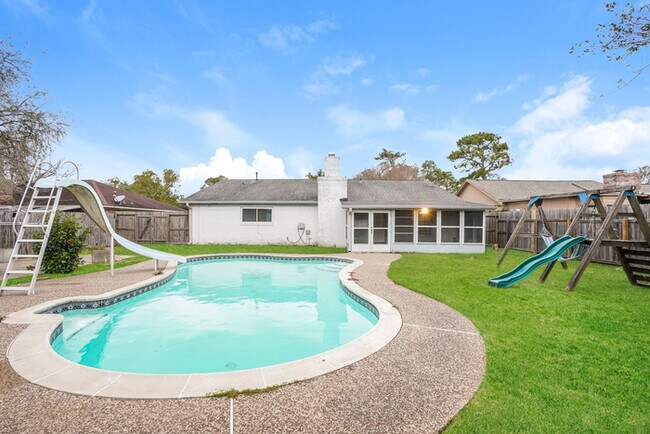 Photo - 152 Bastrop St