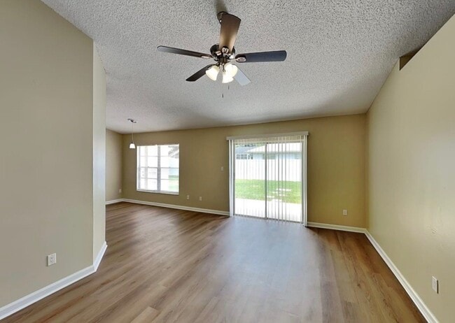 Photo - 2751 Mint Dr