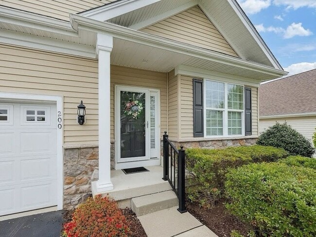 Photo - 200 Gaston Ln