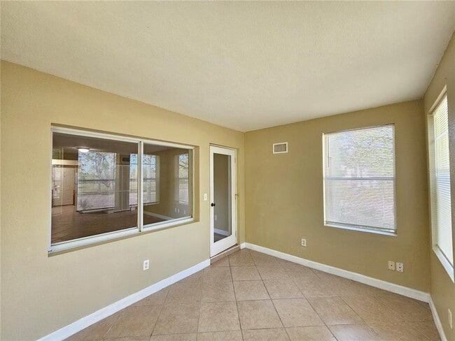 Photo - 1365 Drew St Unit 102