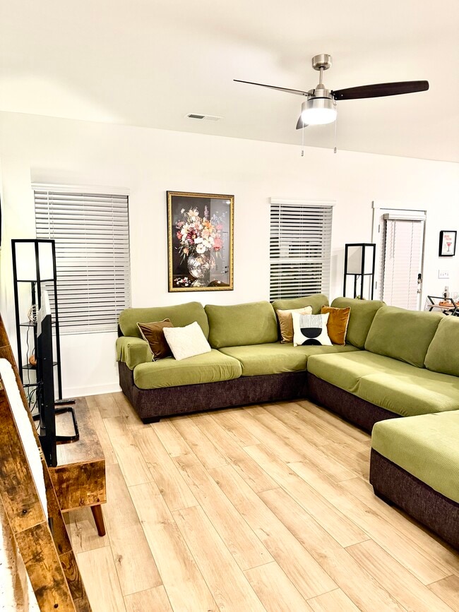 Photo - Luxury Townhome