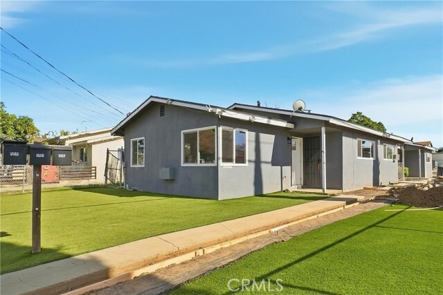 Building Photo - 554 N Currier St